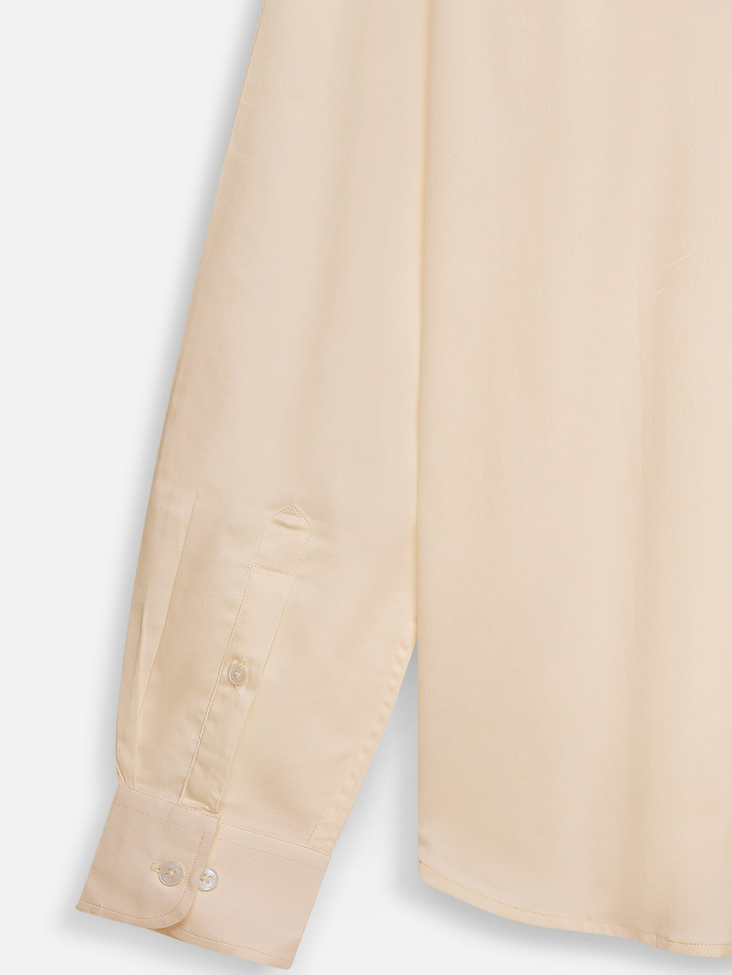 Close-up of fabric of men’s dawn orange premium cotton shirt by Ekrangi