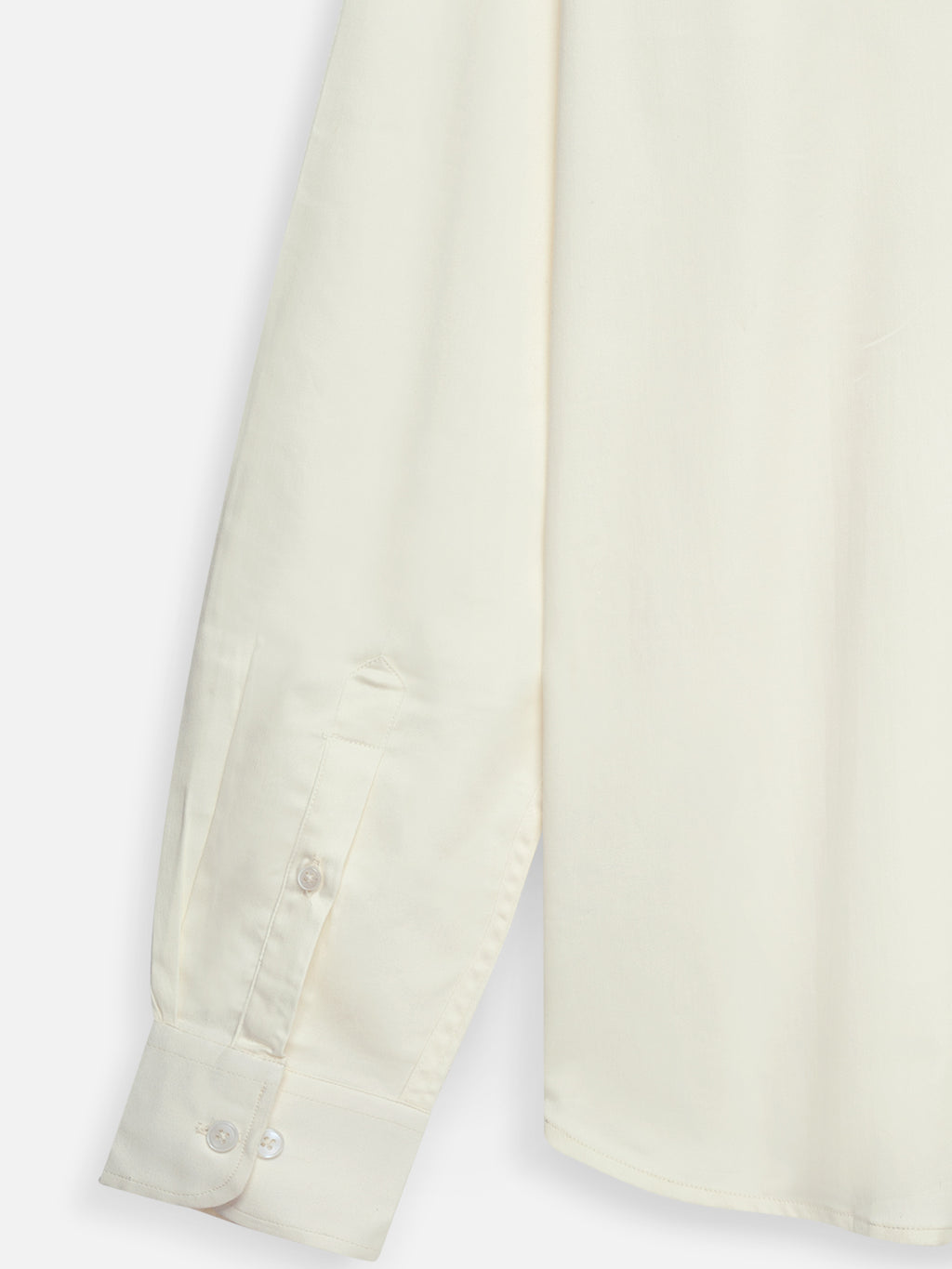 Close-up of fabric of men’s pearl yellow cotton sateen shirt by Ekrangi