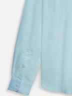 Close-up of fabric of men’s skyline blue premium cotton shirt by Ekrangi